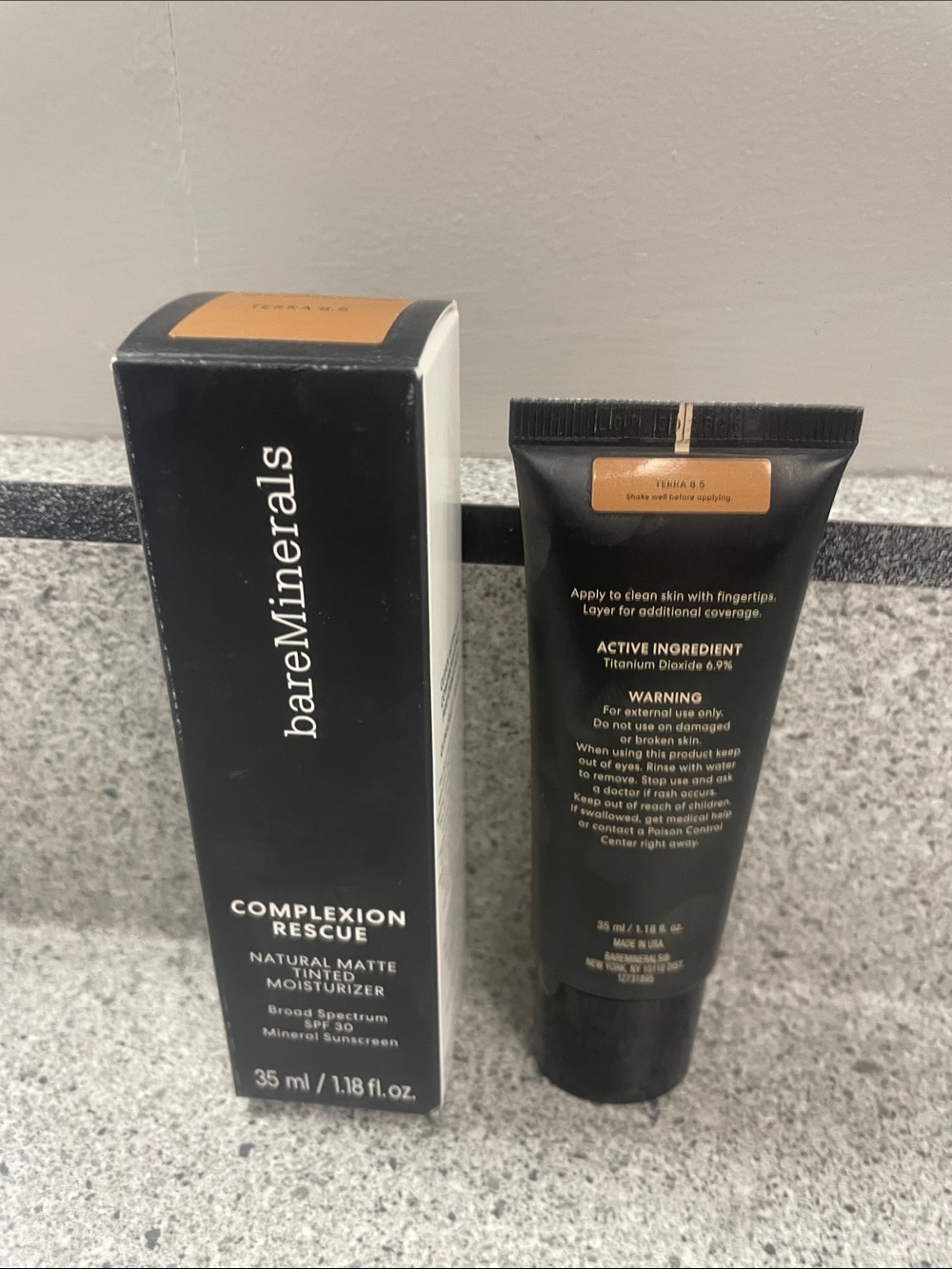 bareMinerals Complexion Rescue Natural Matte Moisturizer - Terra 8.5 color